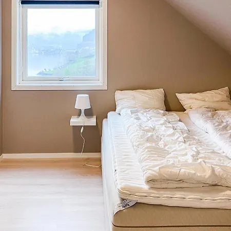 Amazing In With House Sea View Strandebarm