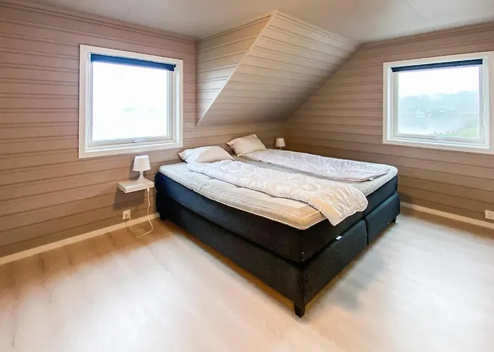 5 Bedroom Amazing In *