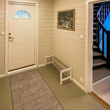 4 Bedroom Amazing Home In Strandebarm 別荘 *
