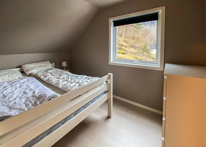 5 Bedroom Amazing In * Strandebarm